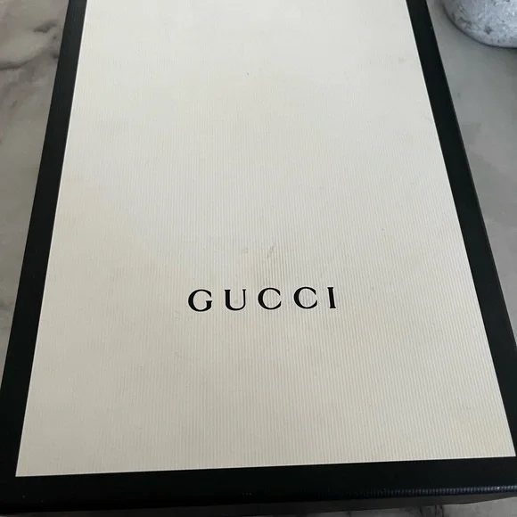 Gucci Ivory and Ebony Gift Box s-l400.jpg main image 2